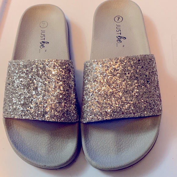 New Just Be… Silver sparkle slides comfort sole with slight arch support size 7 - Picture 1 of 6